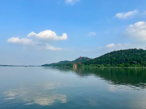 East Lake with Moshan Hill and its pagoda on the far shore