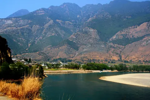 The Jinsha River curving at the First Bend of the Yangtze near Shigu