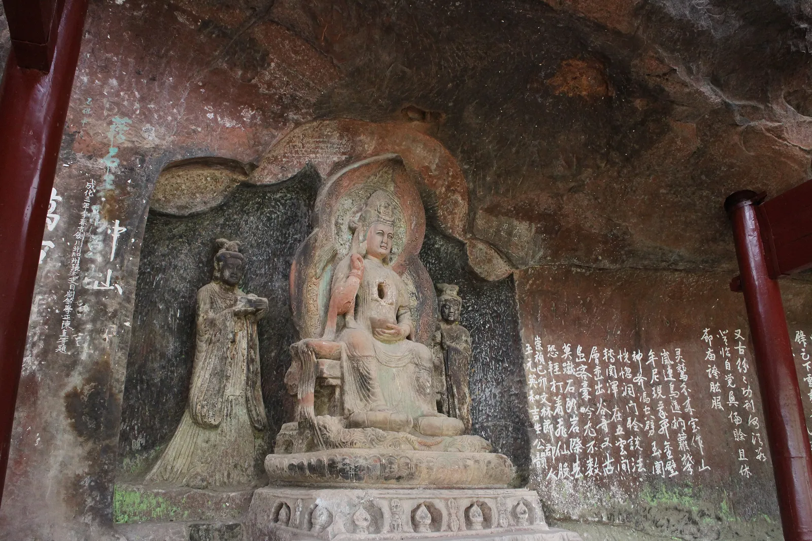 Buddhist niche carvings in the Shizhong Temple grottoes at Shibaoshan