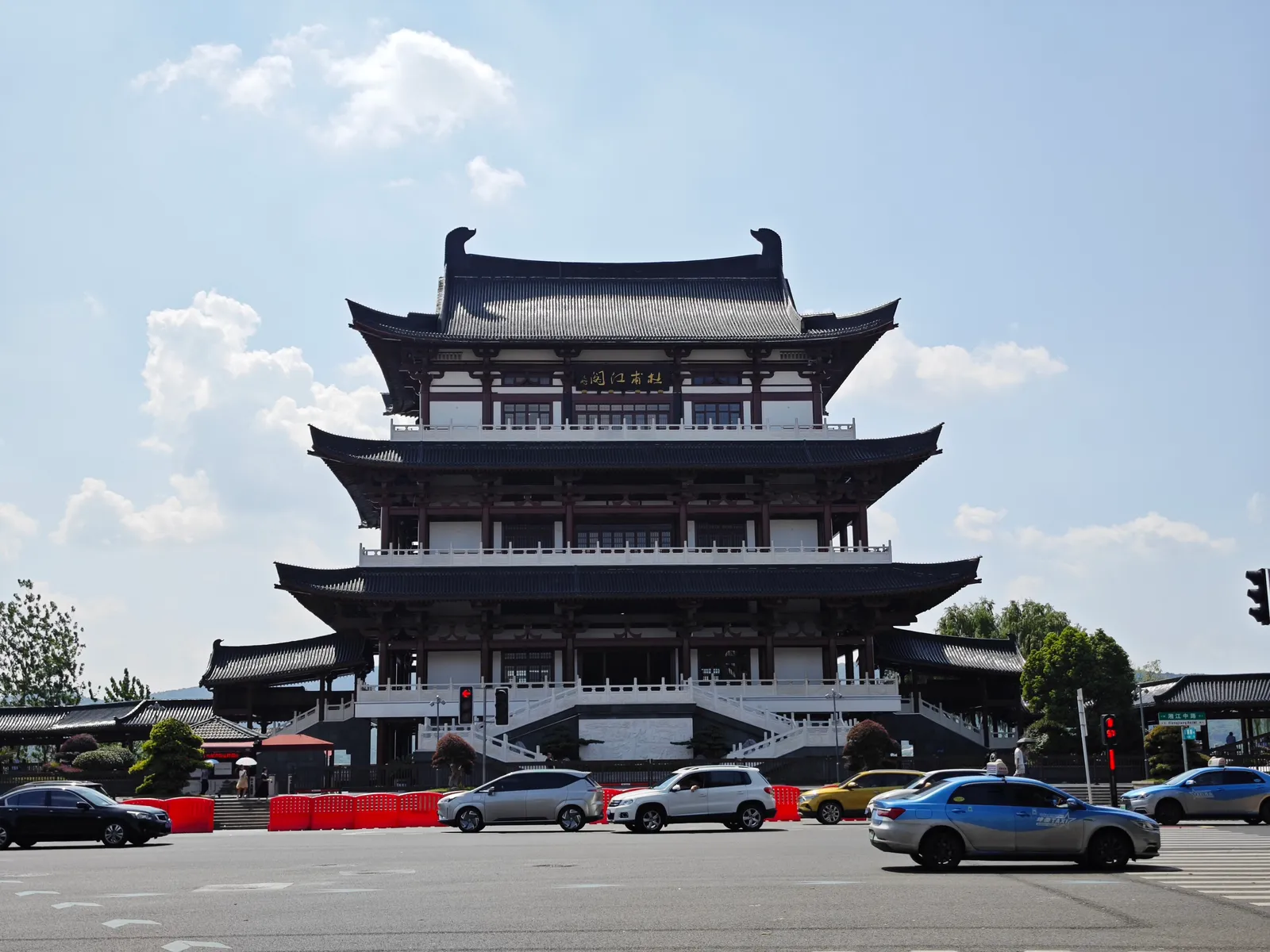 Du Fu River Pavilion beside the Xiang River in Changsha