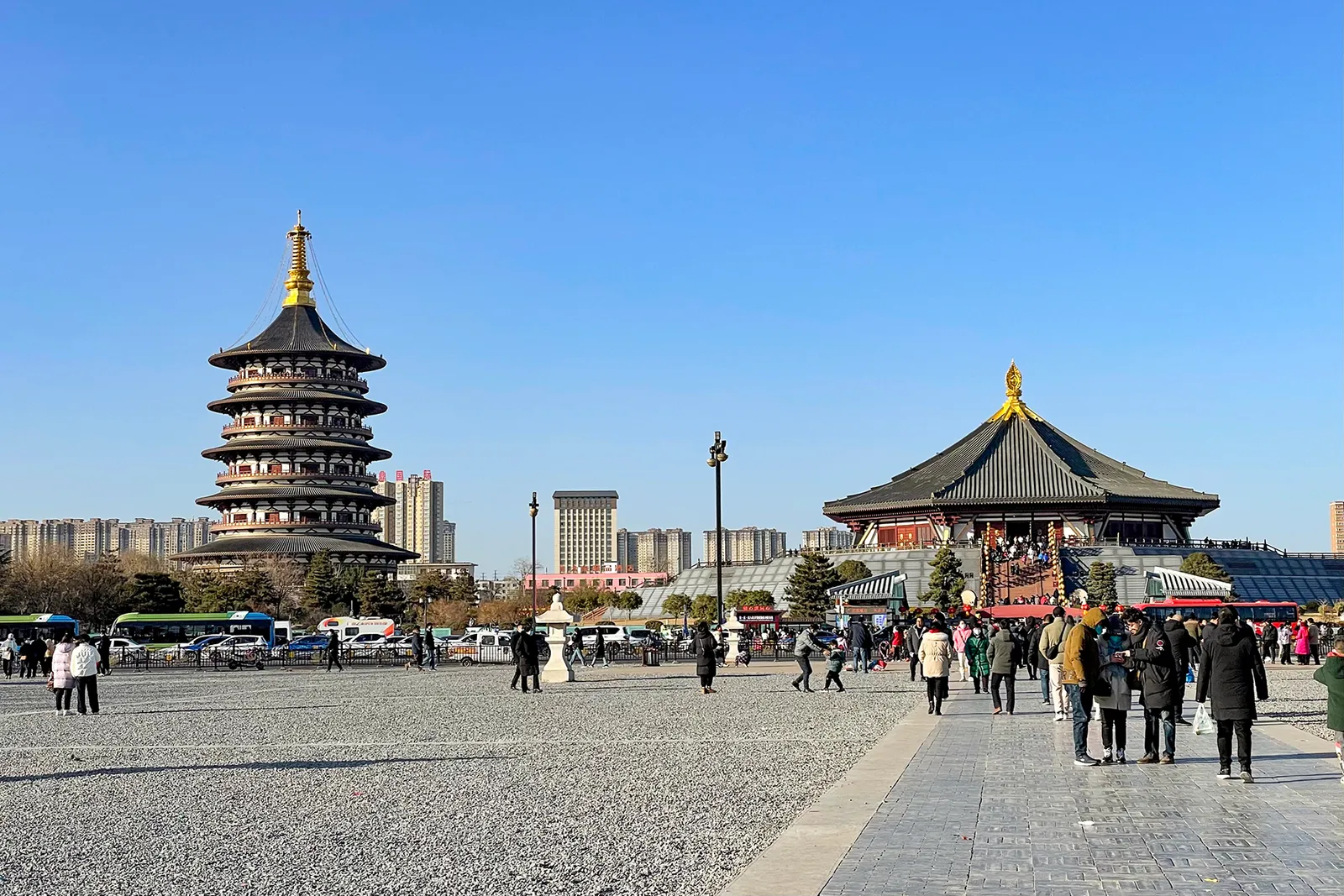 The rebuilt Tiantang pagoda and Mingtang hall at the Sui–Tang Luoyang City site