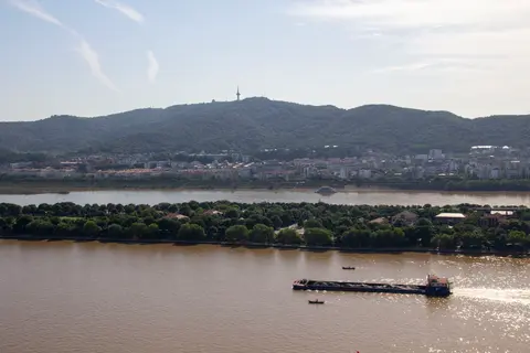 Orange Isle in the Xiang River with Yuelu Mountain behind
