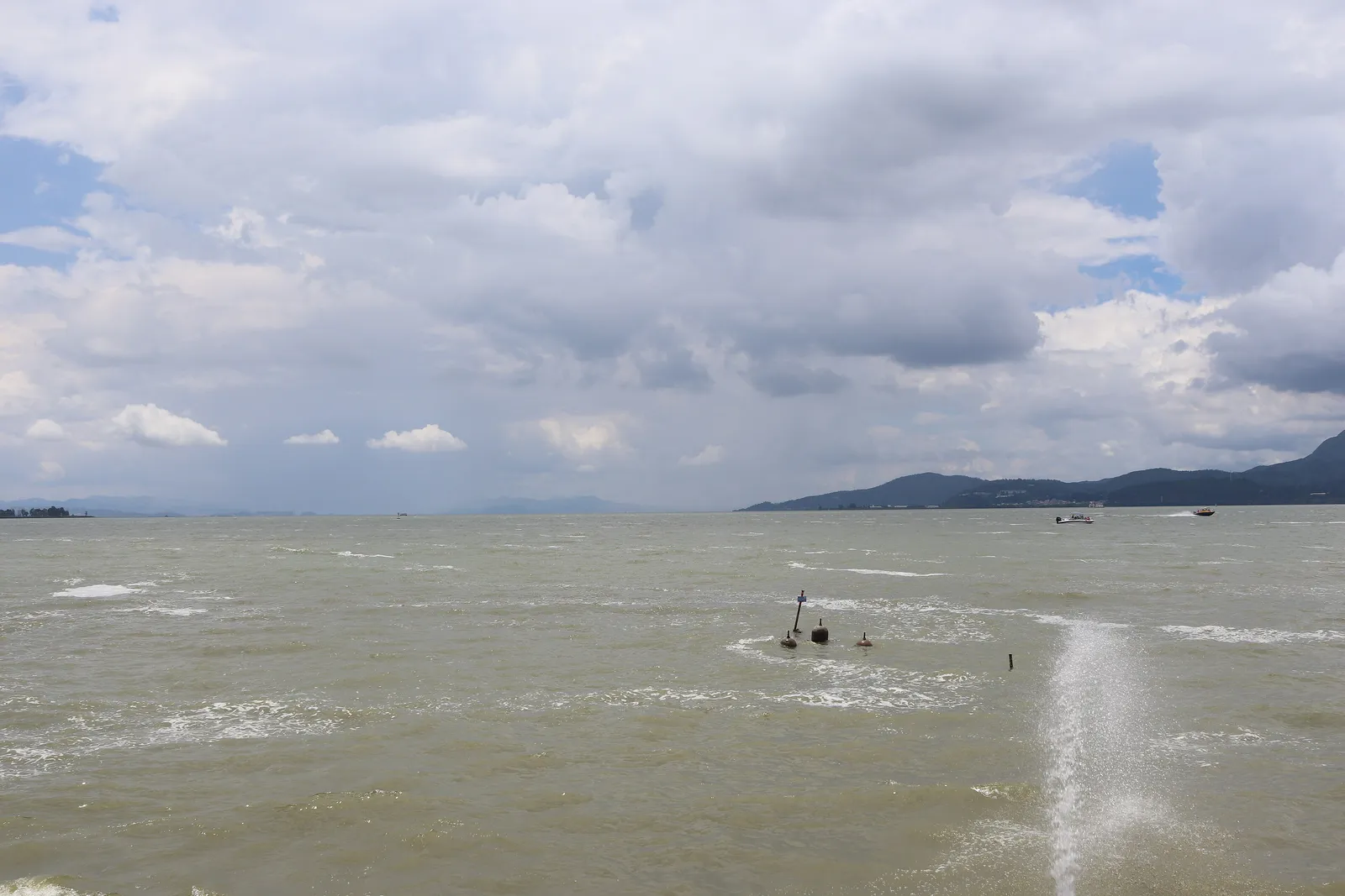 Dianchi Lake seen from the Haigeng shore, with the Western Hills beyond