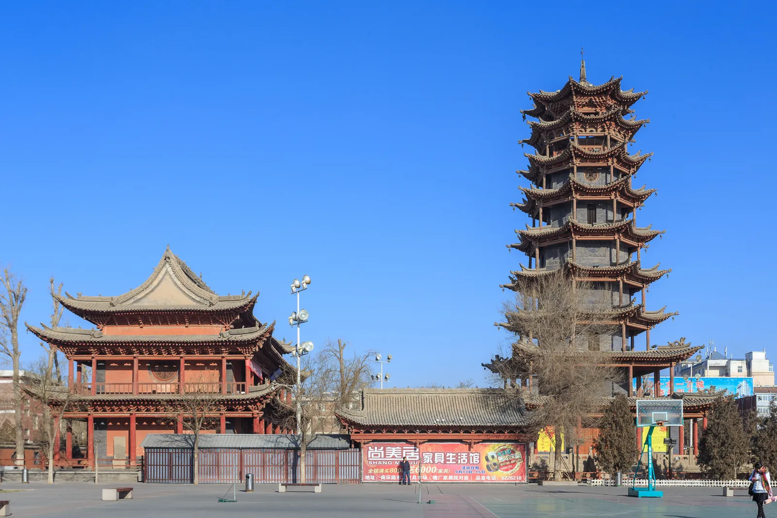 The tall Wooden Pagoda and halls of Wanshou Temple, Zhangye