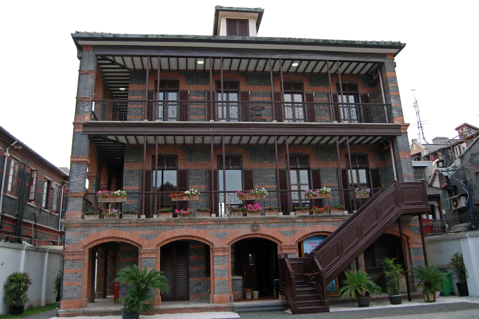 The restored Ohel Moishe Synagogue, home of the Jewish Refugees Museum