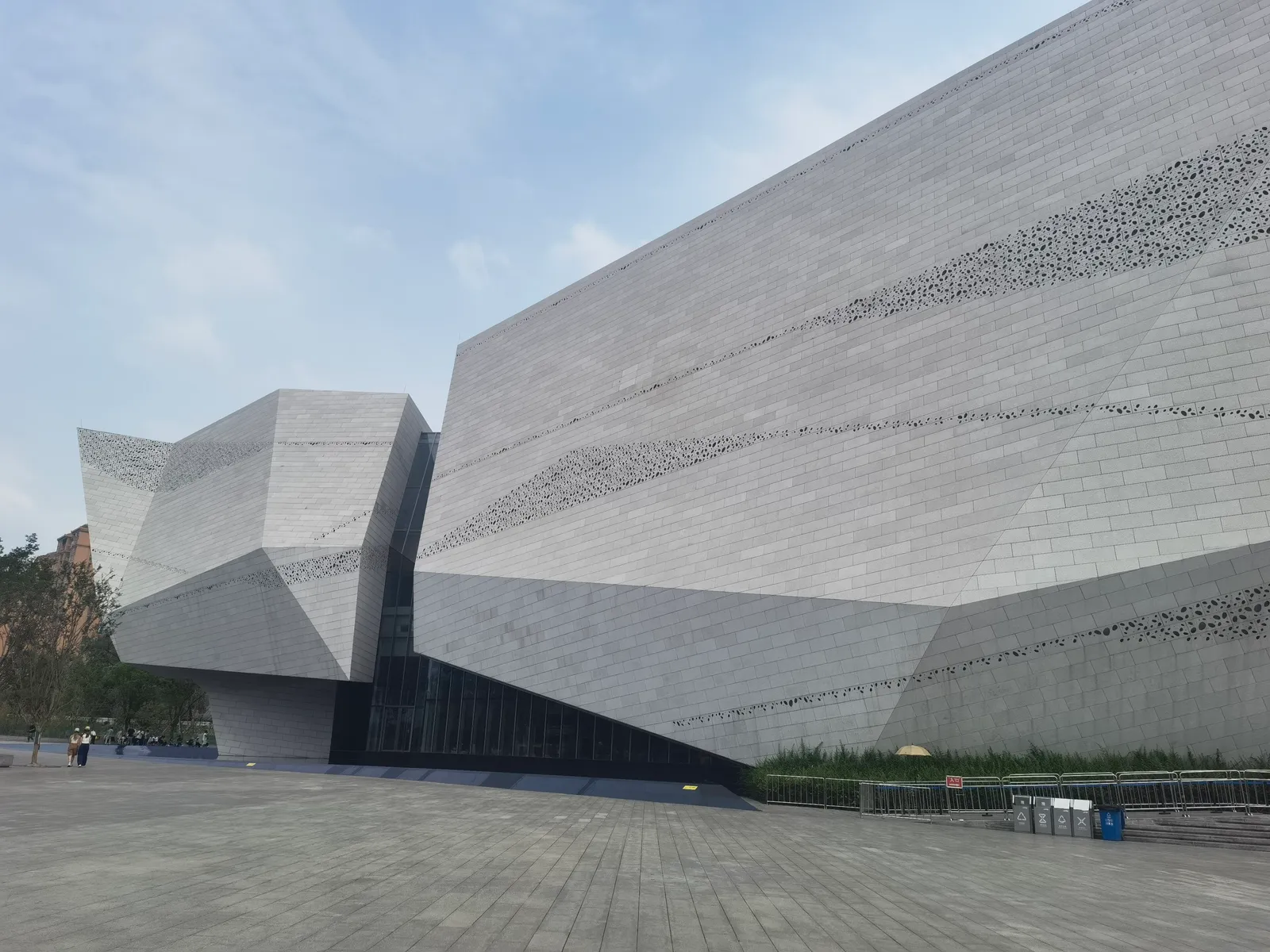 The faceted stone-clad building of the Chengdu Natural History Museum