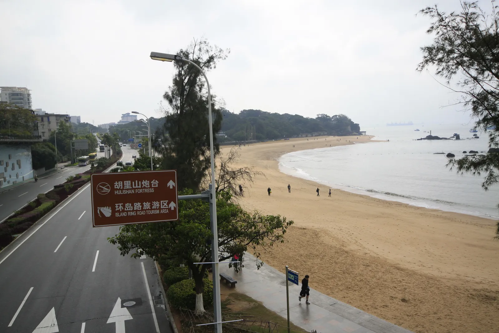 Huandao Road running beside the sandy beach on Xiamen's south shore