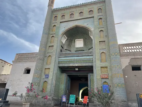 The tiled gate of Yarkand's Altyn (Jama) Mosque in the old city