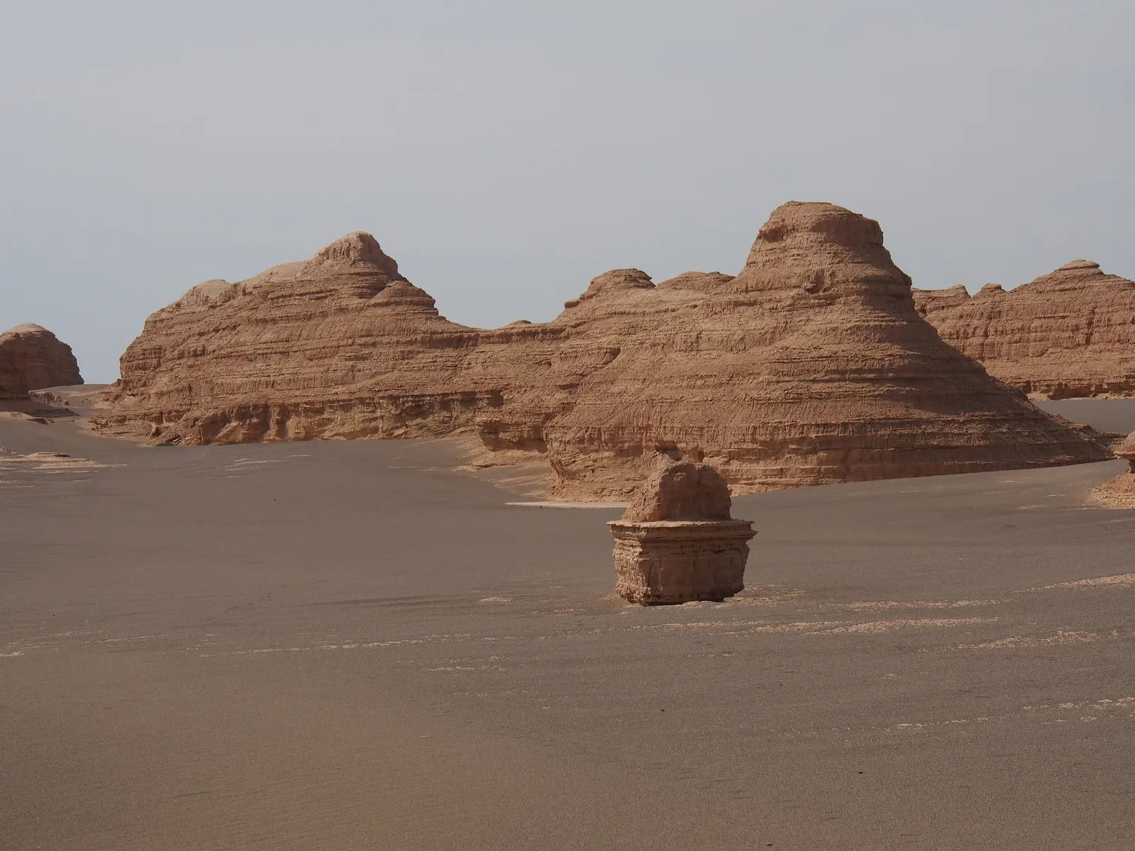 Wind-carved yardang formations in Dunhuang Yadan Geopark
